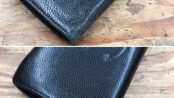 シャネル キャビアスキン 黒の財布がスレて白っぽく汚れて見える
