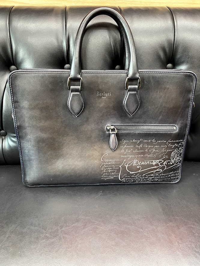 ベルルッティ鞄のお手入れ【手順と方法】【簡単】 | 新宿御苑工房 