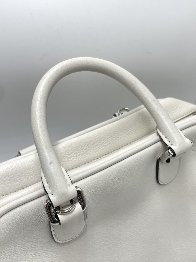 ロエベ 持ち手染め直し ビフォー