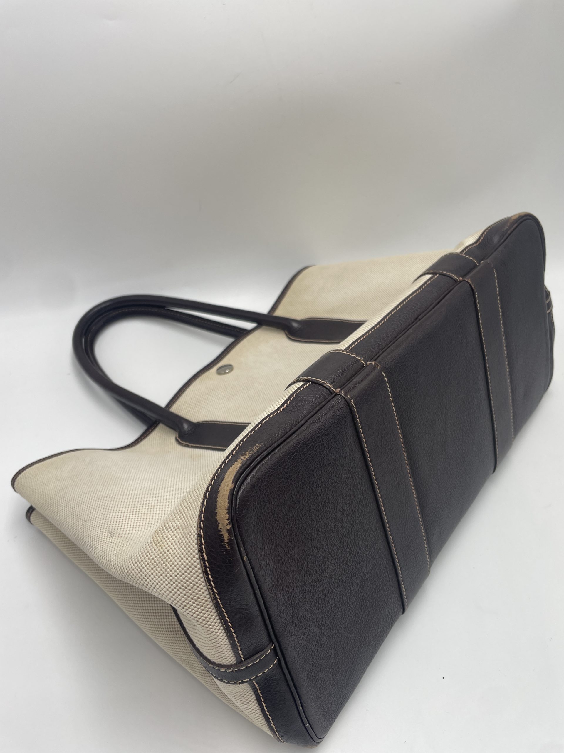 ガーデンパーティ クリーニング仕上がり（アフター）