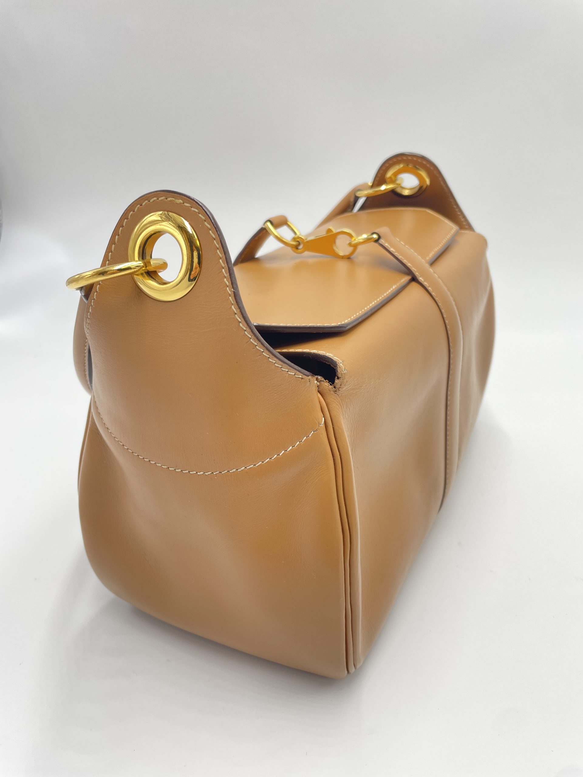 昔のエルメスバッグ 角スレ染め直し後（詳細アフター）