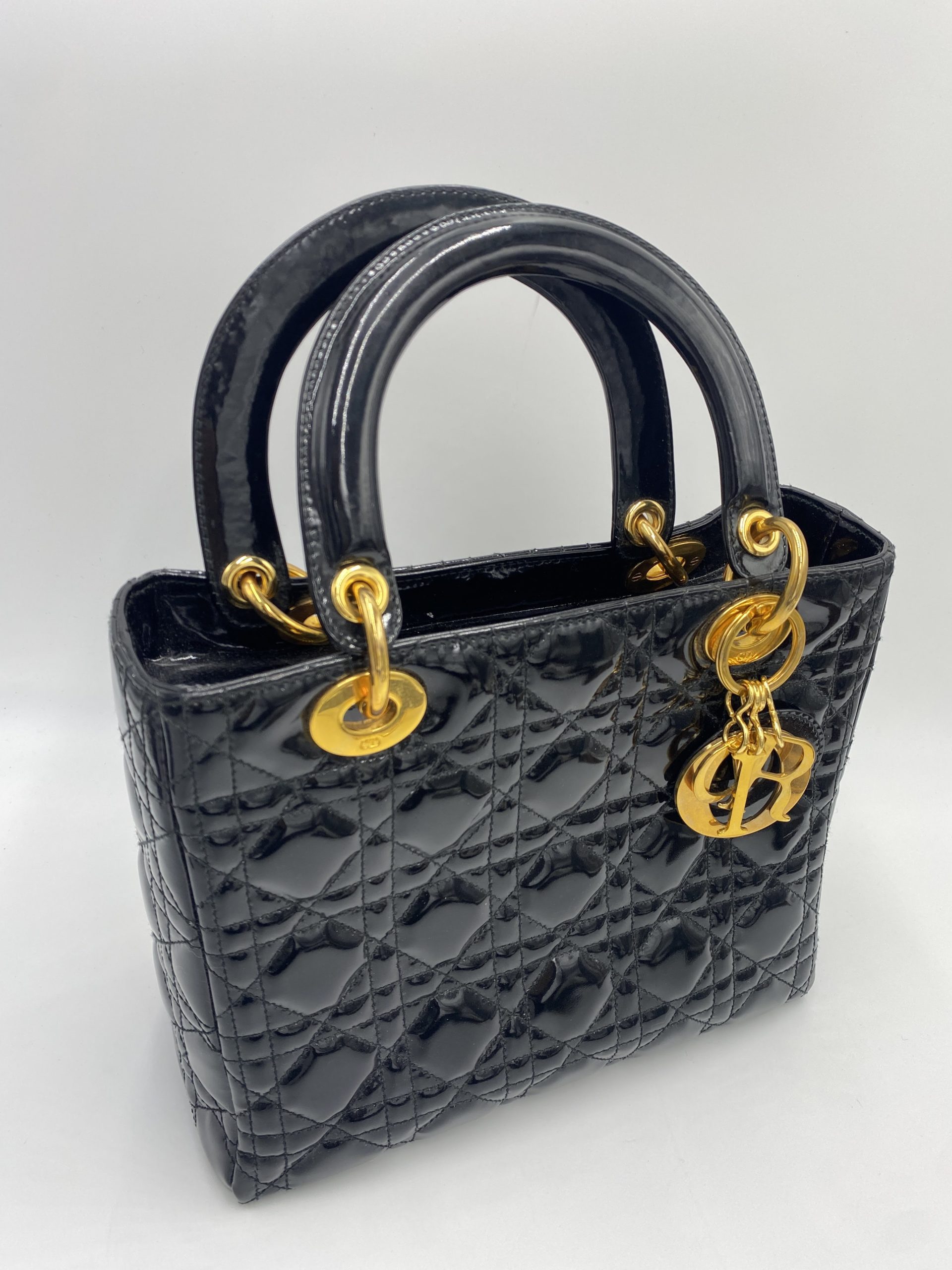 レディディオール バッグ 修理後 成形 磨き