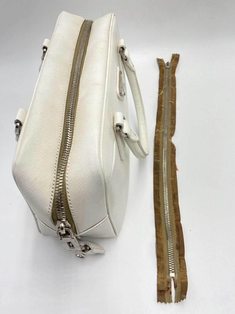 プラダ ファスナー修理後